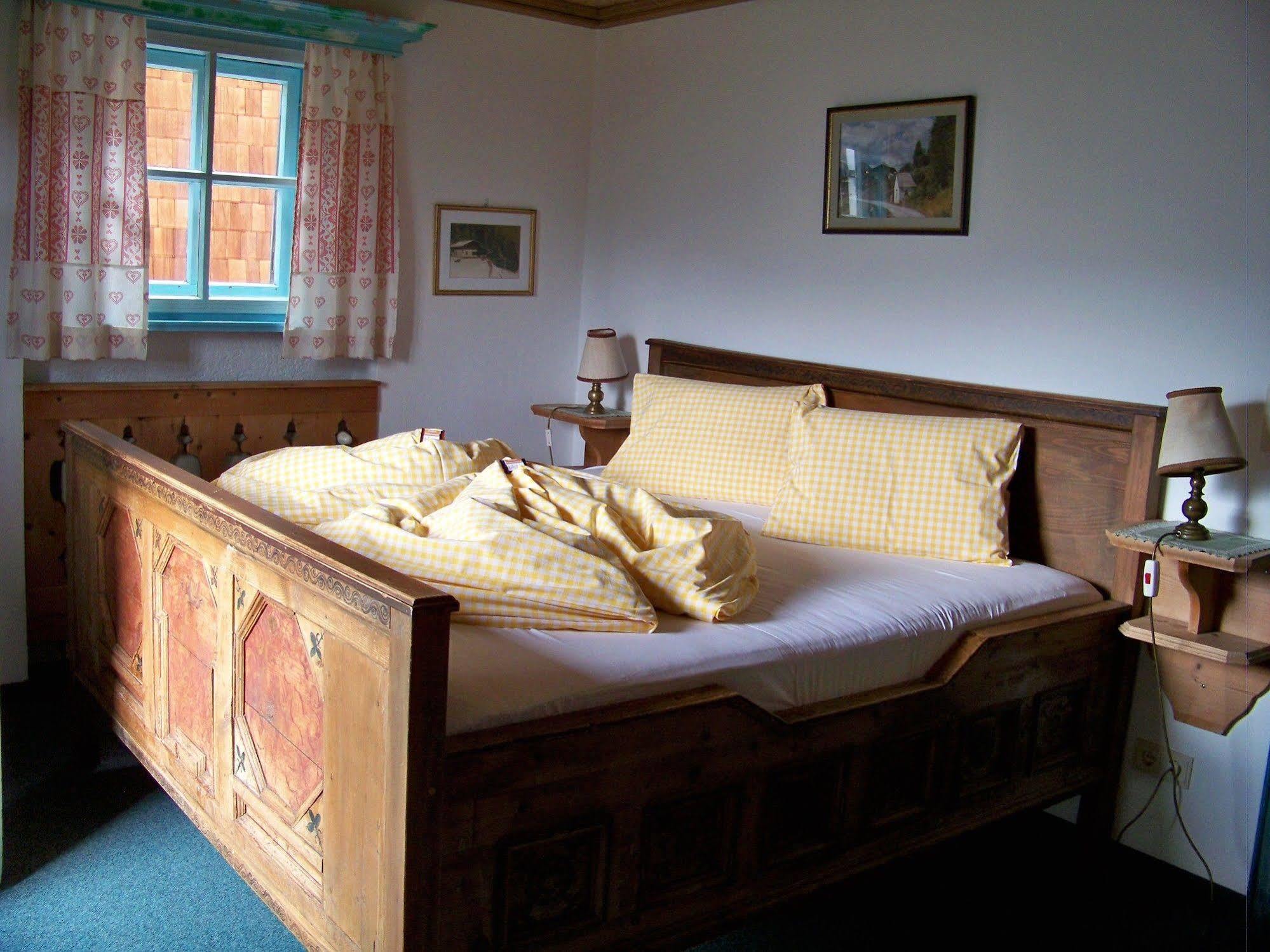 Gaestehaus Bichl Umhausen Luaran gambar