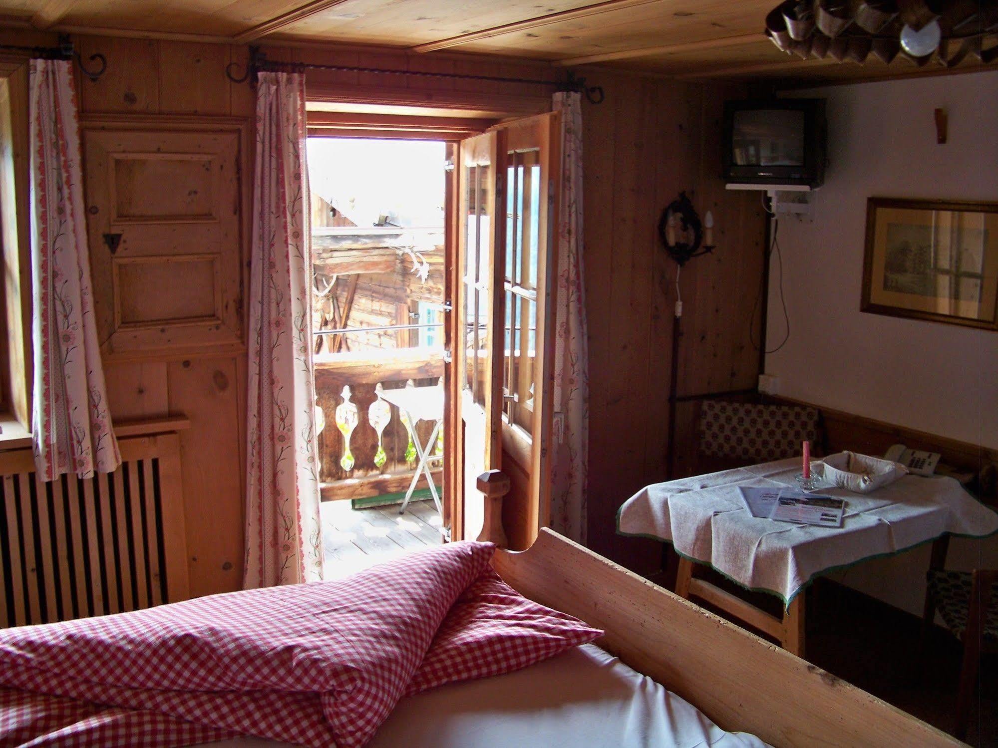 Gaestehaus Bichl Umhausen Luaran gambar